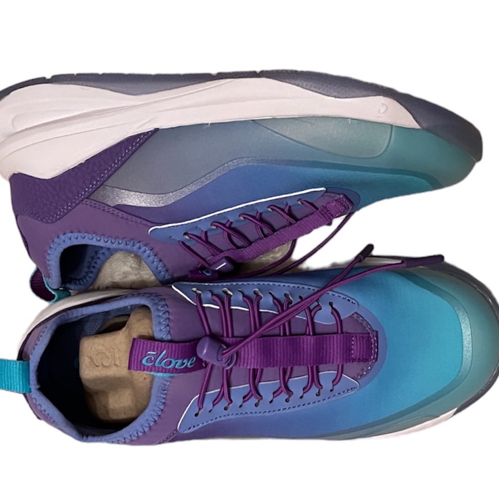 XX SOLD XX Limited Edition “Clove Aeros Aurora” Healthcare Shoes size 8.5 NEW